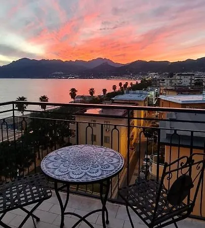 Terrazza Marconi Apartment Salerno Exterior photo
